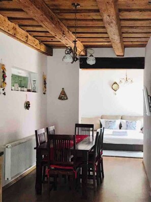 独立别墅 | 用餐