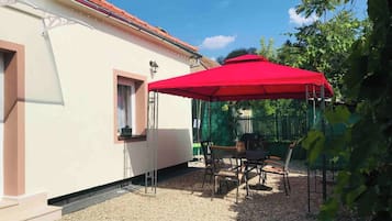 House | Outdoor dining