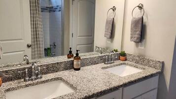 Shower, towels