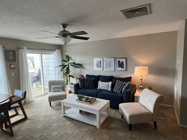 Smart TV, DVD player