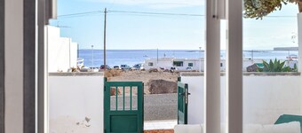 Cozy Holiday Apartment “Apartamento Ayla” with Mountain View
