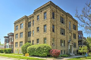 Exterior - Hip Midtown Detroit Hub, Walk to Woodward Ave (Detroit)