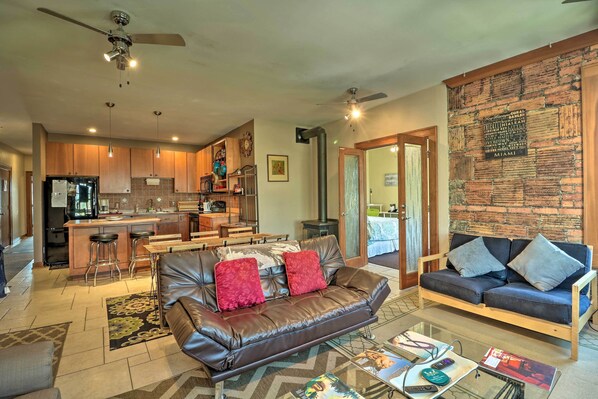 TV, fireplace, music library - Hip Midtown Detroit Hub, Walk to Woodward Ave (Detroit)