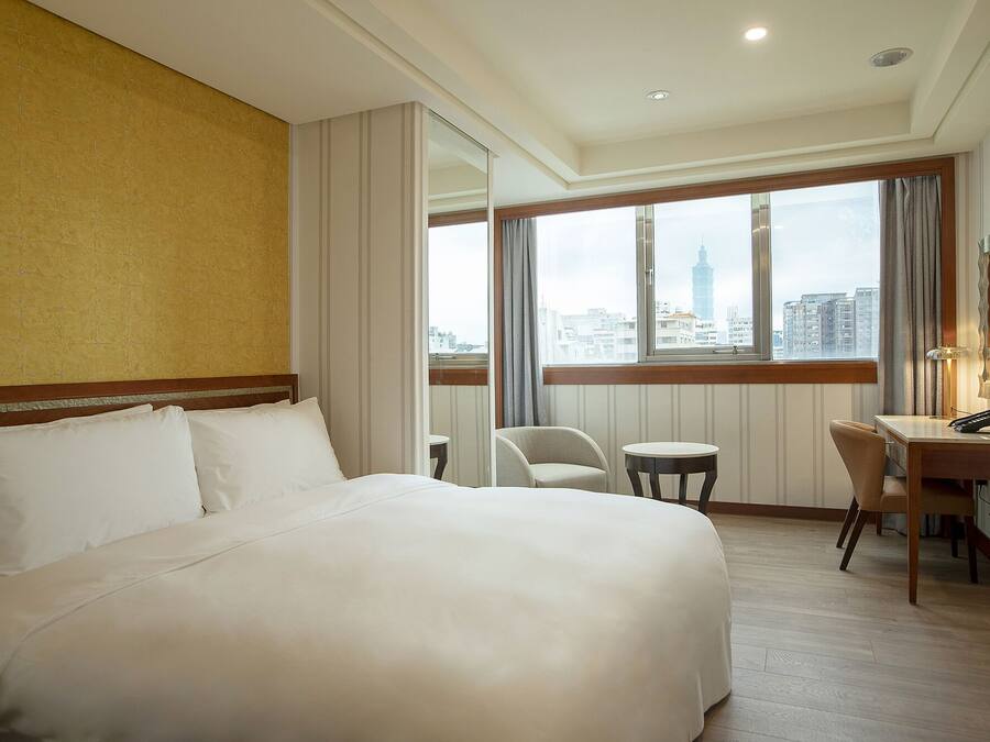 Habitación Elite doble | Minibar, escritorio, cortinas opacas y sistema de insonorización