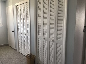 Interior - Beautiful  Non Driving Beach East Wind Condo (Ponce Inlet)