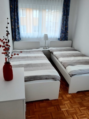 2 bedrooms, WiFi, bed sheets