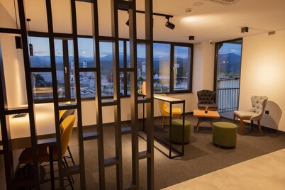 Valent Otel Business