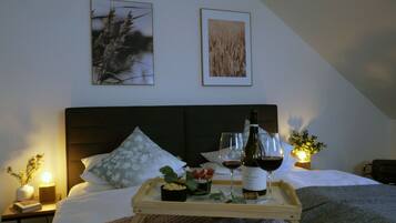 Grand Double or Twin Room | Desk, laptop workspace, soundproofing, free WiFi