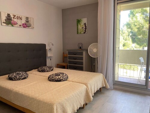 Renovated studio with parking and wifi in Balaruc-les-Bains