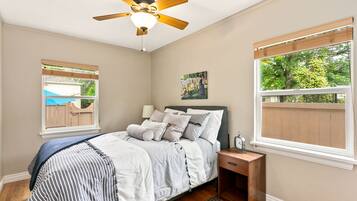 1 bedroom, desk, iron/ironing board, free WiFi