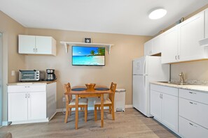 Unclassified image, 4 of 12, button