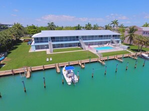 Exterior - Driftwood Landing 2- Isles of Capri Vacation Resort. (Naples)
