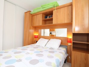 1 bedroom - 1BR with garden, equipped kitchen, private parking (Balaruc-les-Bains)