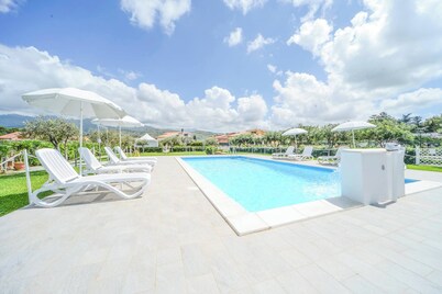 Villa Giunone - Holiday Houses Mare Nostrum - In front of the beach and Pool