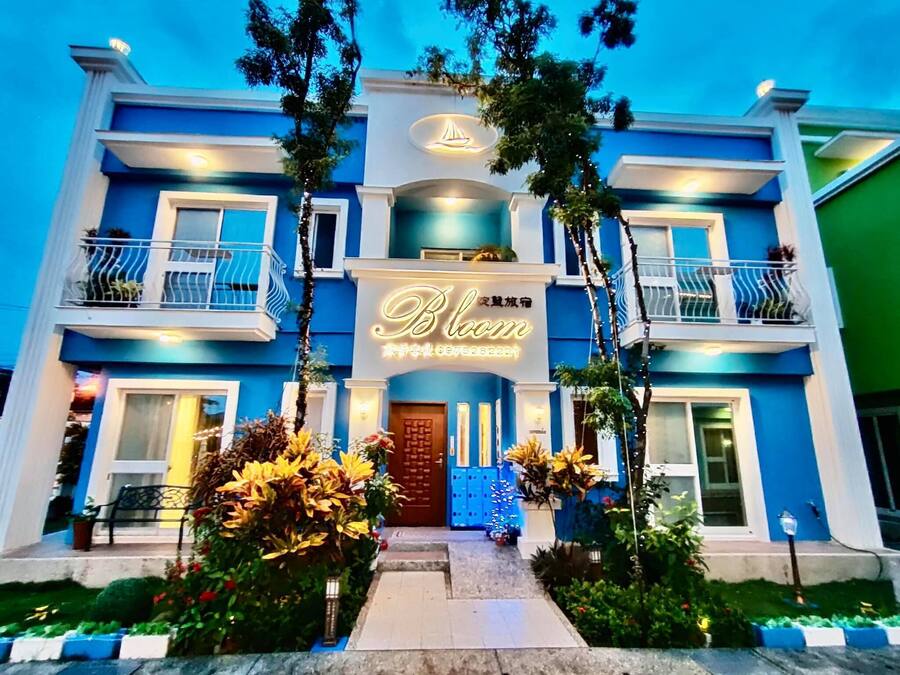 Front of property – evening/night