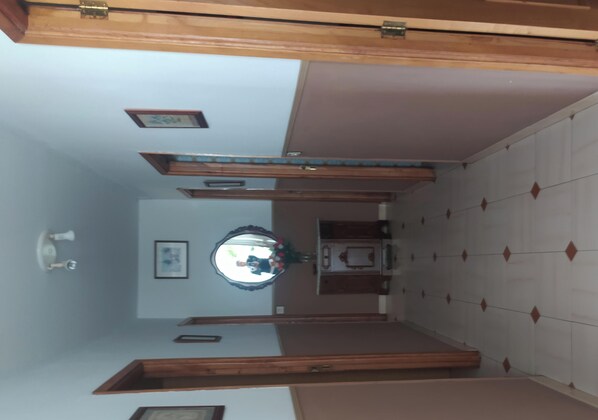 Interior - 3 DOUBLE ROOMS APARTMENT FOR RENT IN THE CENTER OF PORTONOVO (Portonovo, Sanxenxo)