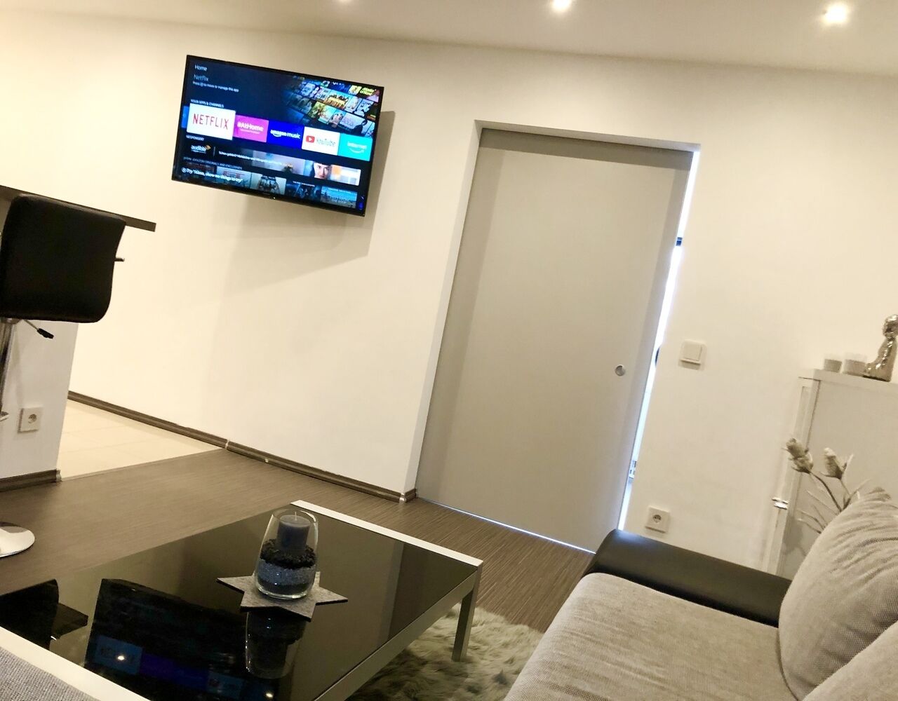 Fernseher, Videospiele, Bücher, Videothek