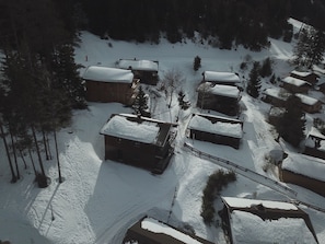 Exterior - Spacious, 6-person chalet with stunning views in La Norma, French Alps (La Norma)