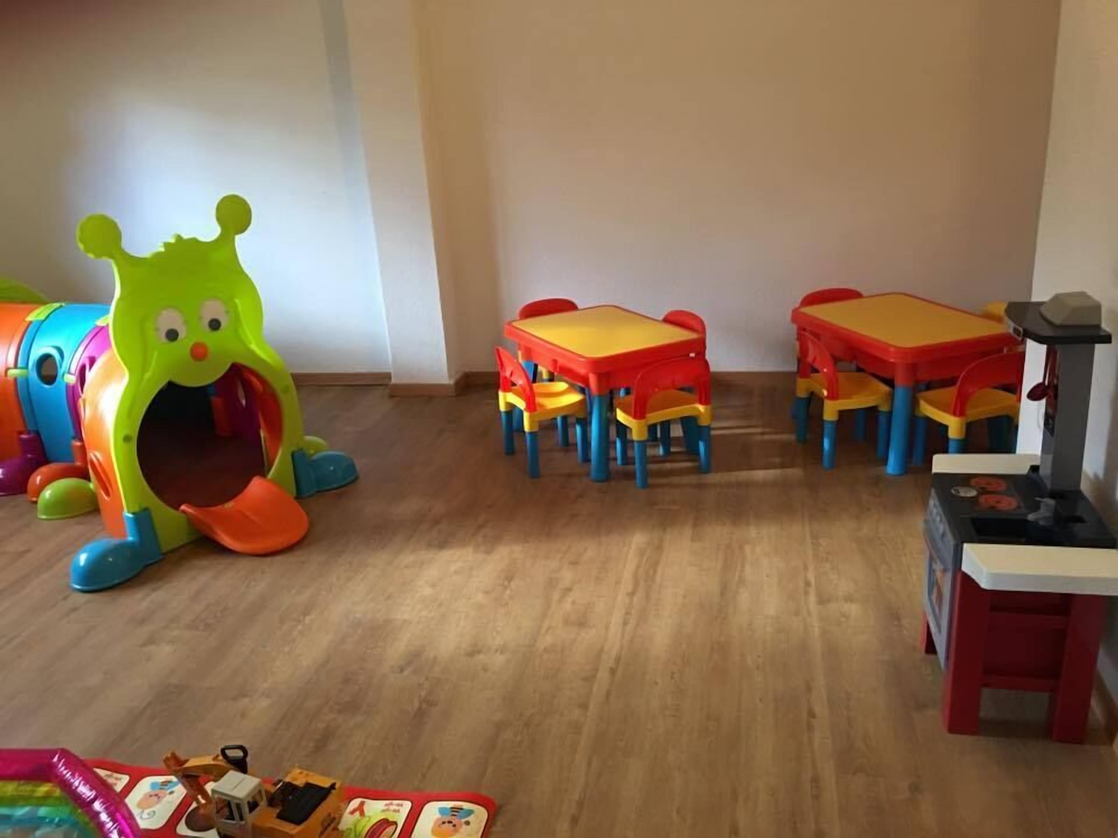 Innen-Kinderspielplatz
