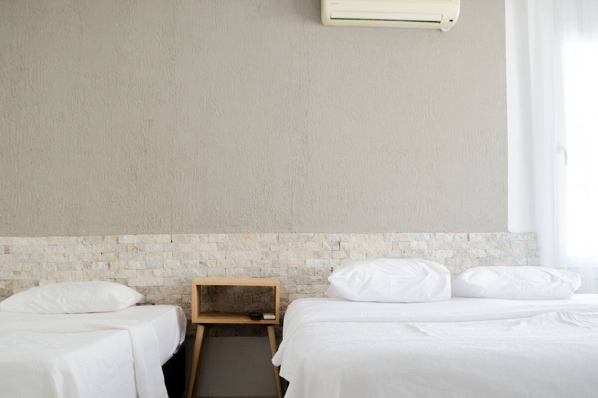 Hochwertige Bettwaren, Verdunkelungsvorhänge, schallisolierte Zimmer