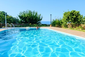 Outdoor pool - Villa Evelina | Private Pool (Adelianos Kampos)