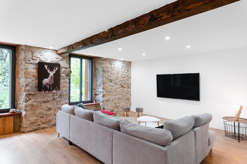 Large apartment with lots of character in the heart of Formiguères