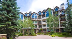 Condo, 3 Bedrooms | Exterior - Oxford Court #305 3 Bedroom Condo by Redawning (Avon)