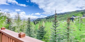 Condo, 3 Bedrooms | Balcony - Oxford Court #305 3 Bedroom Condo by Redawning (Avon)