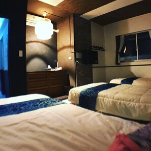 Design House, 3 Bedrooms | 3 bedrooms, in-room safe, individually decorated, individually furnished