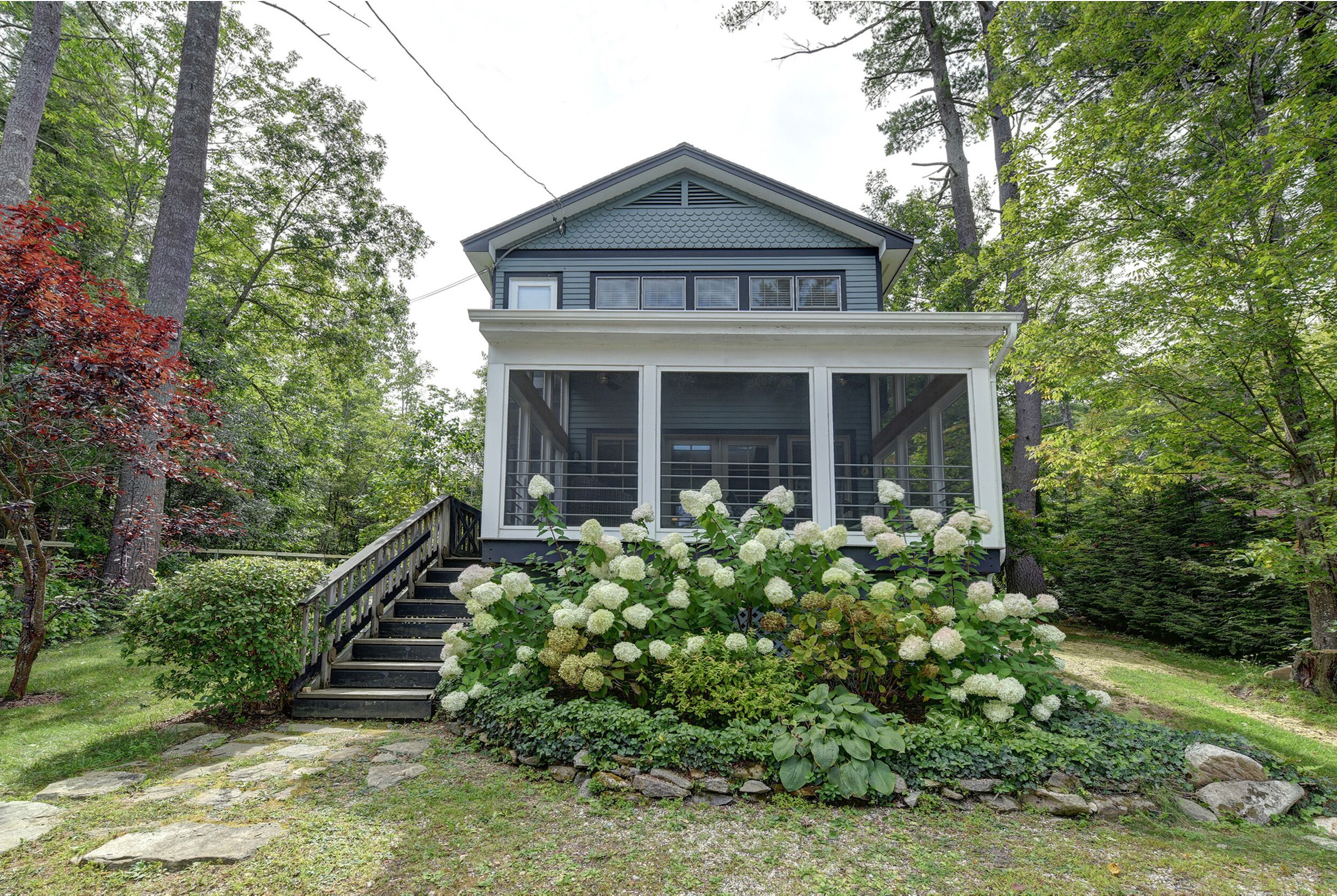 Elegant Lake Buel Home