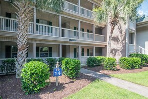 Exterior detail - TB 14G 3 Bedroom True Blue Condo with a a great golf course view (Pawleys Island)