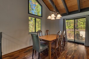 Dining - 4 Bedroom Forest Condo in Lake Village, Close to town, Club house, Wifi (Zephyr Cove)