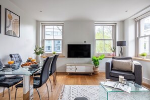 Smart TV, offices
