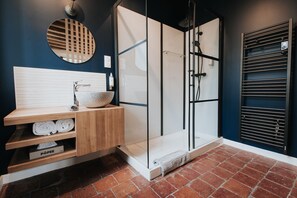 Bathroom - Room with terrace and vineyard view - Le Chainey (Change)