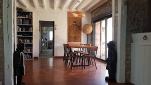 Dining - Familly home (hombieres)