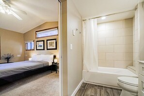 3 bedrooms, memory-foam beds, iron/ironing board, free WiFi