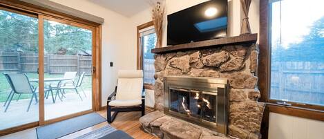 TV connectée, cheminée, jeux vidéo, Netflix