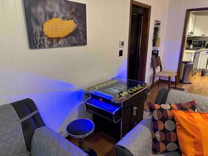 Smart TV, fireplace, video games, Netflix