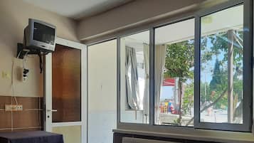 Deluxe-Dreibettzimmer, Whirlpool | Bettwäsche aus ägyptischer Baumwolle, hochwertige Bettwaren