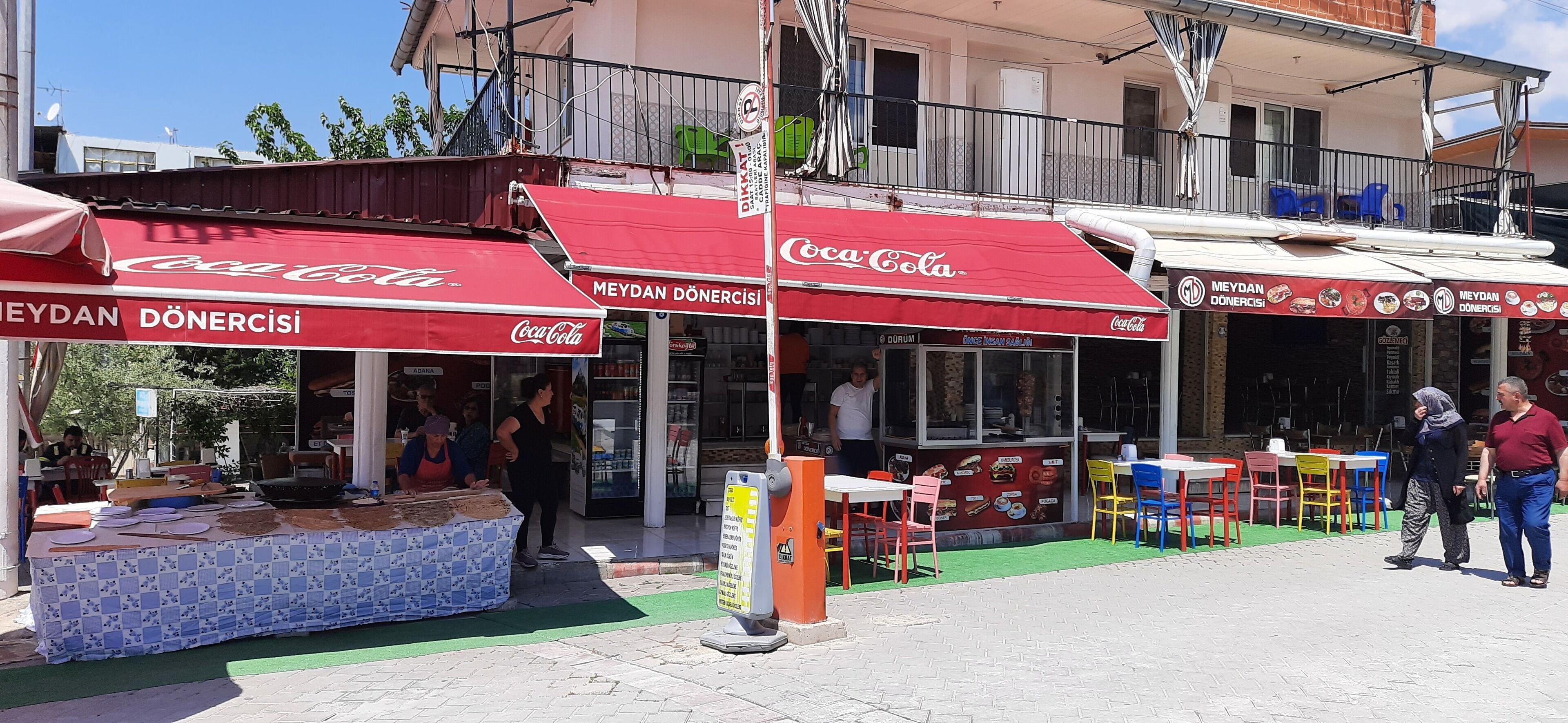 Phòng 4 dành cho gia đình, 2 giường cỡ queen, bồn tắm nước nóng | Bộ trải giường bằng vải cotton Ai Cập, bộ đồ giường cao cấp 