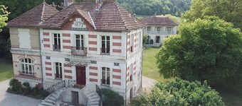 VILLAS DU PARC EN BOURGOGNE, 20 pers, 5*, European Ecolabel 