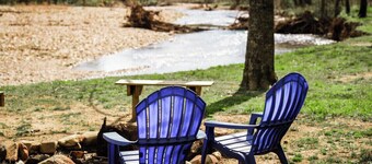 Cabin on Collier Creek