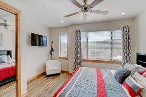 4 bedrooms, premium bedding, iron/ironing board, travel crib