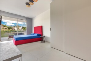 2 slaapkamers, een strijkplank/strijkijzer