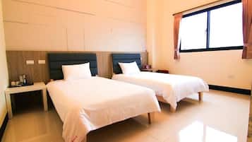 Blackout curtains, free WiFi, bed sheets