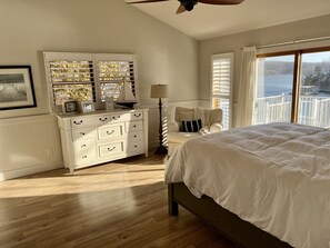 4 bedrooms, WiFi, bed sheets