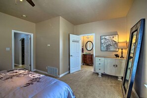 4 habitaciones, tabla de planchar con plancha y wifi gratis 