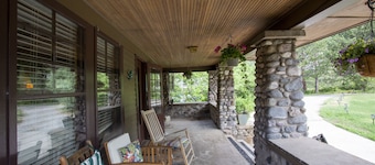 Classic 1900's Rocky Mountain Retreat