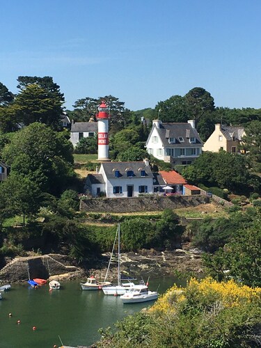 Exceptional view: House with large terrace and garden in Doelan