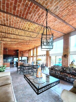 Interior - Villa Colibrí spectacular view of the lake we use 100% renewable energy  (el chante)